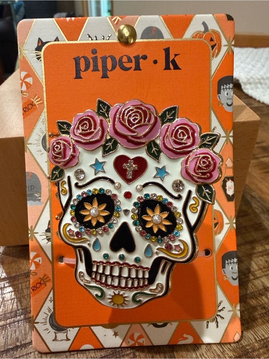 Piper K Other - ☠️🌺piper·k Pink Floral Sugar Skull Hair Clip NWT